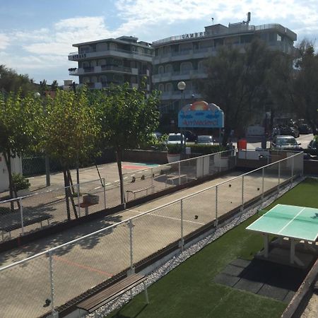 קרביה Hotel Ninfea מראה חיצוני תמונה