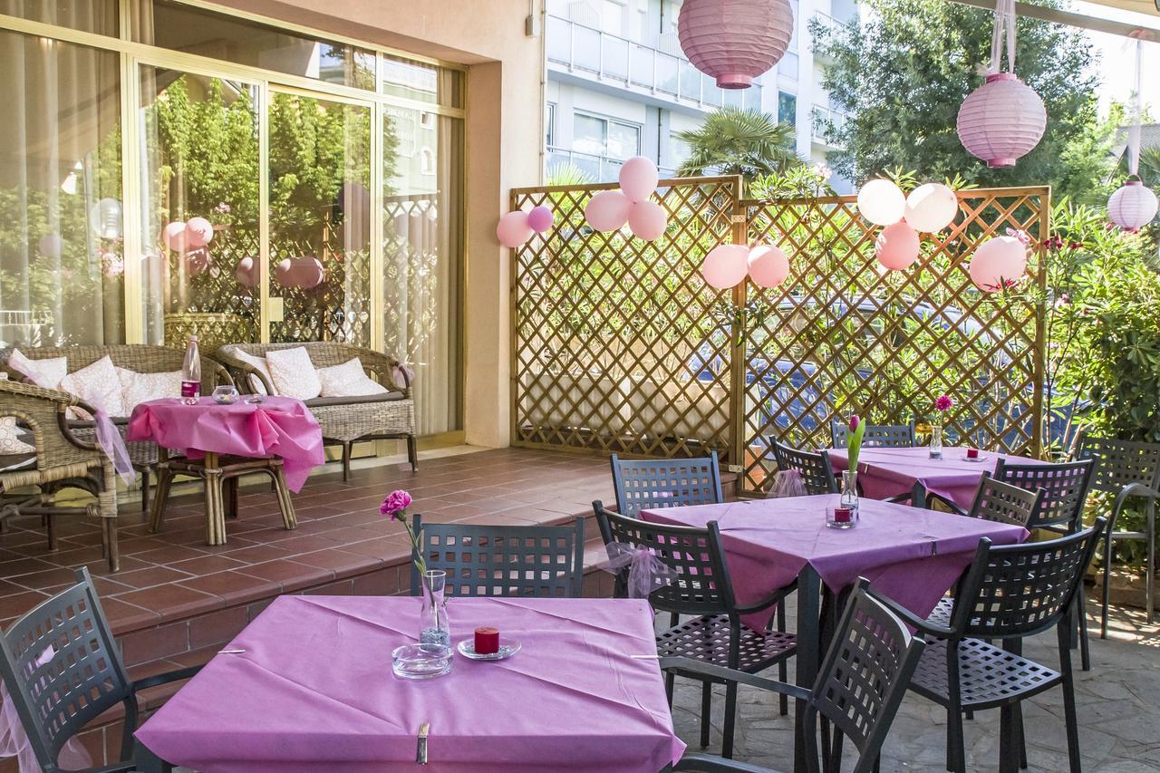 קרביה Hotel Ninfea מראה חיצוני תמונה